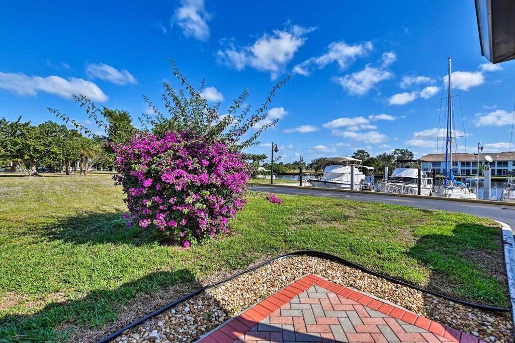 Marina Getaway On The Water! Διαμέρισμα North North Naples Εξωτερικό φωτογραφία