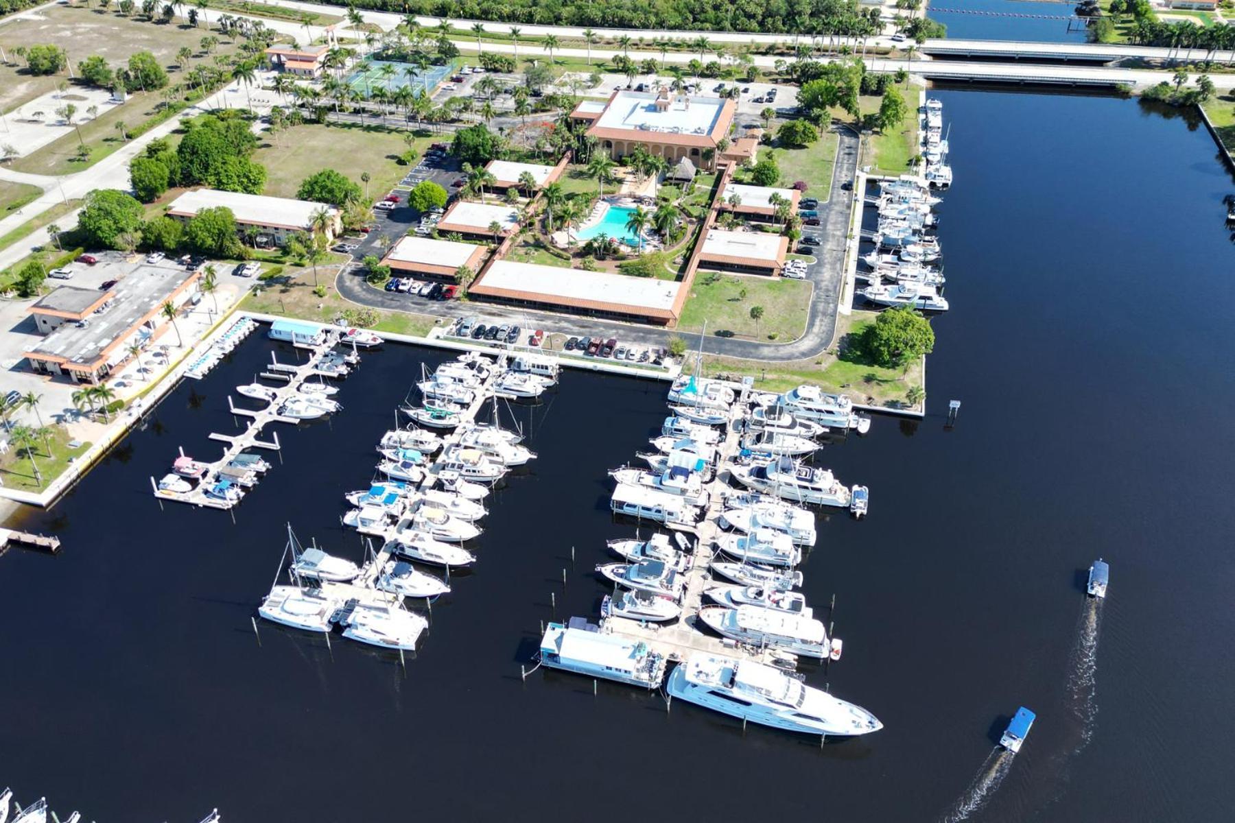 Marina Getaway On The Water! Διαμέρισμα North North Naples Εξωτερικό φωτογραφία