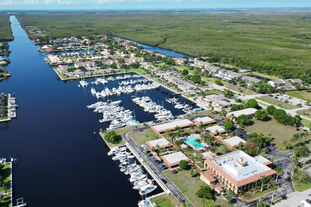 Marina Getaway On The Water! Διαμέρισμα North North Naples Εξωτερικό φωτογραφία